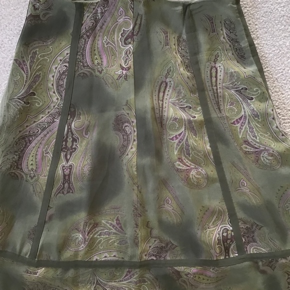 Express Small green and purple paisley A-Line skirt - Picture 5 of 7